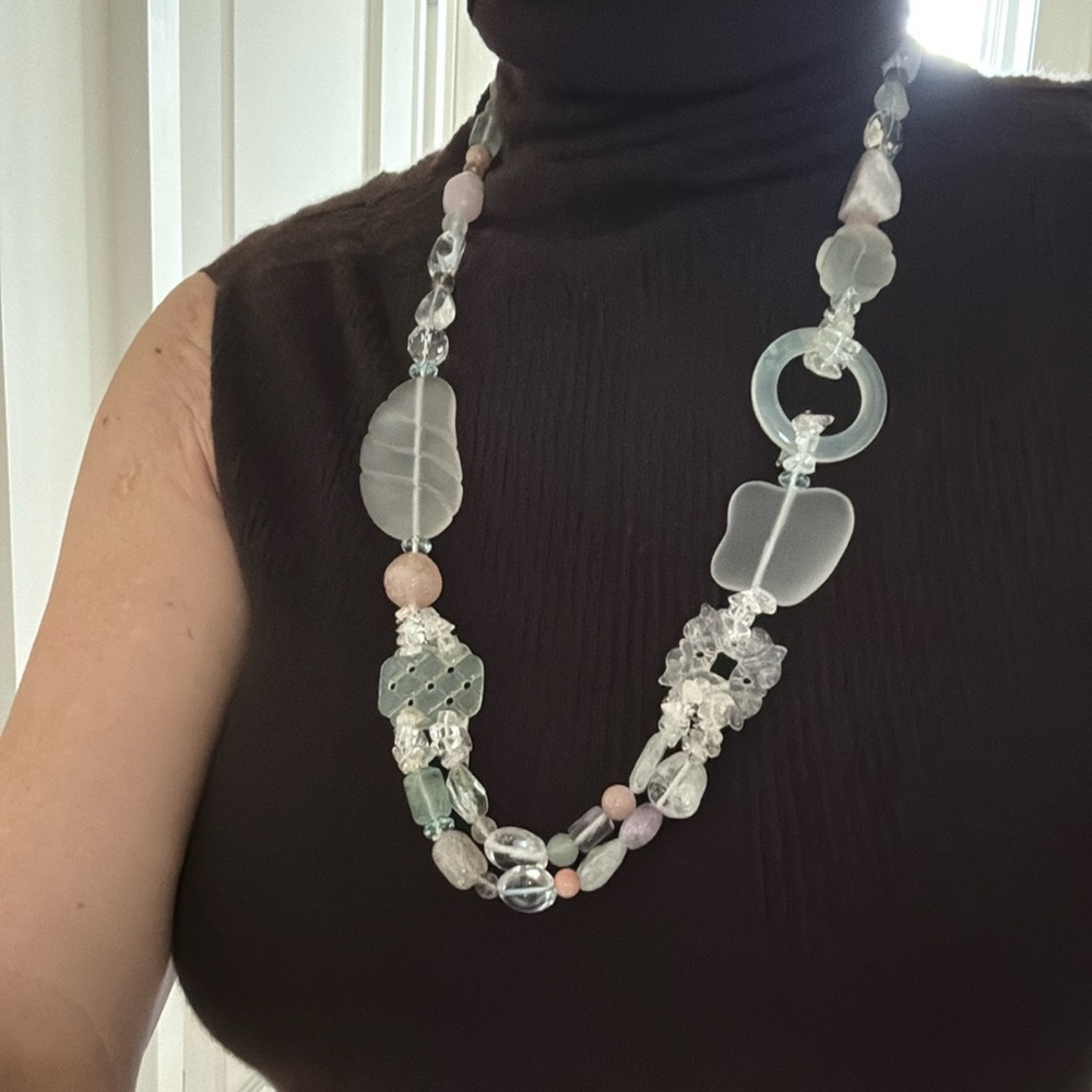 🔥HP🔥VTG handcrafted Elegant Multi-Color Beaded Necklace, pastel hues